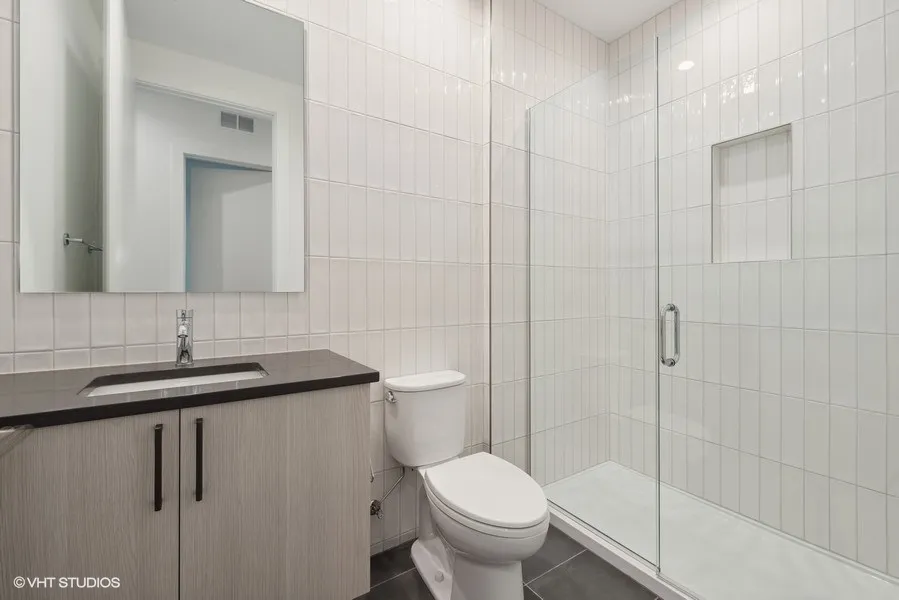 323 S RACINE AVE 60607- CA6-unit#6A-Chicago-IL