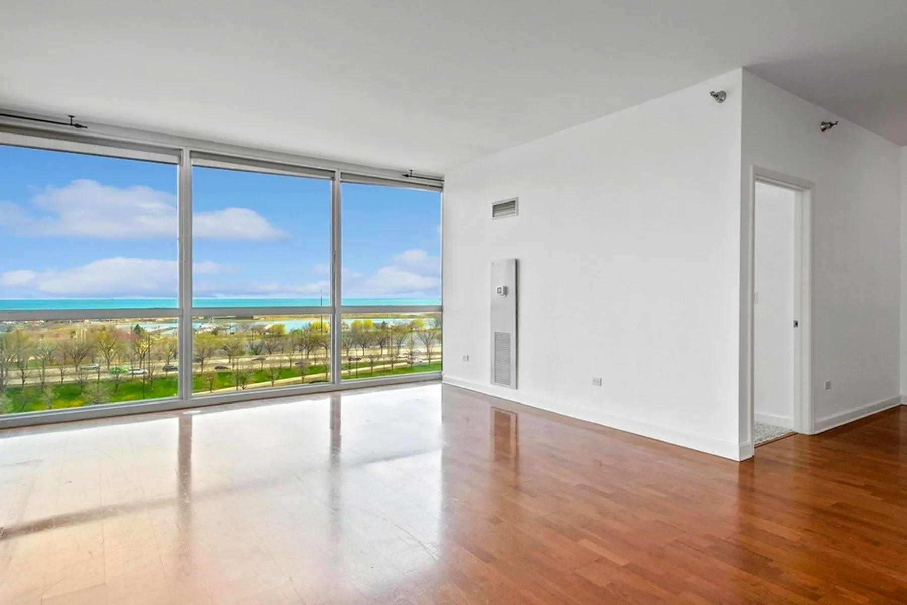 1841 S CALUMET AVE 60616-unit#905-Chicago-IL