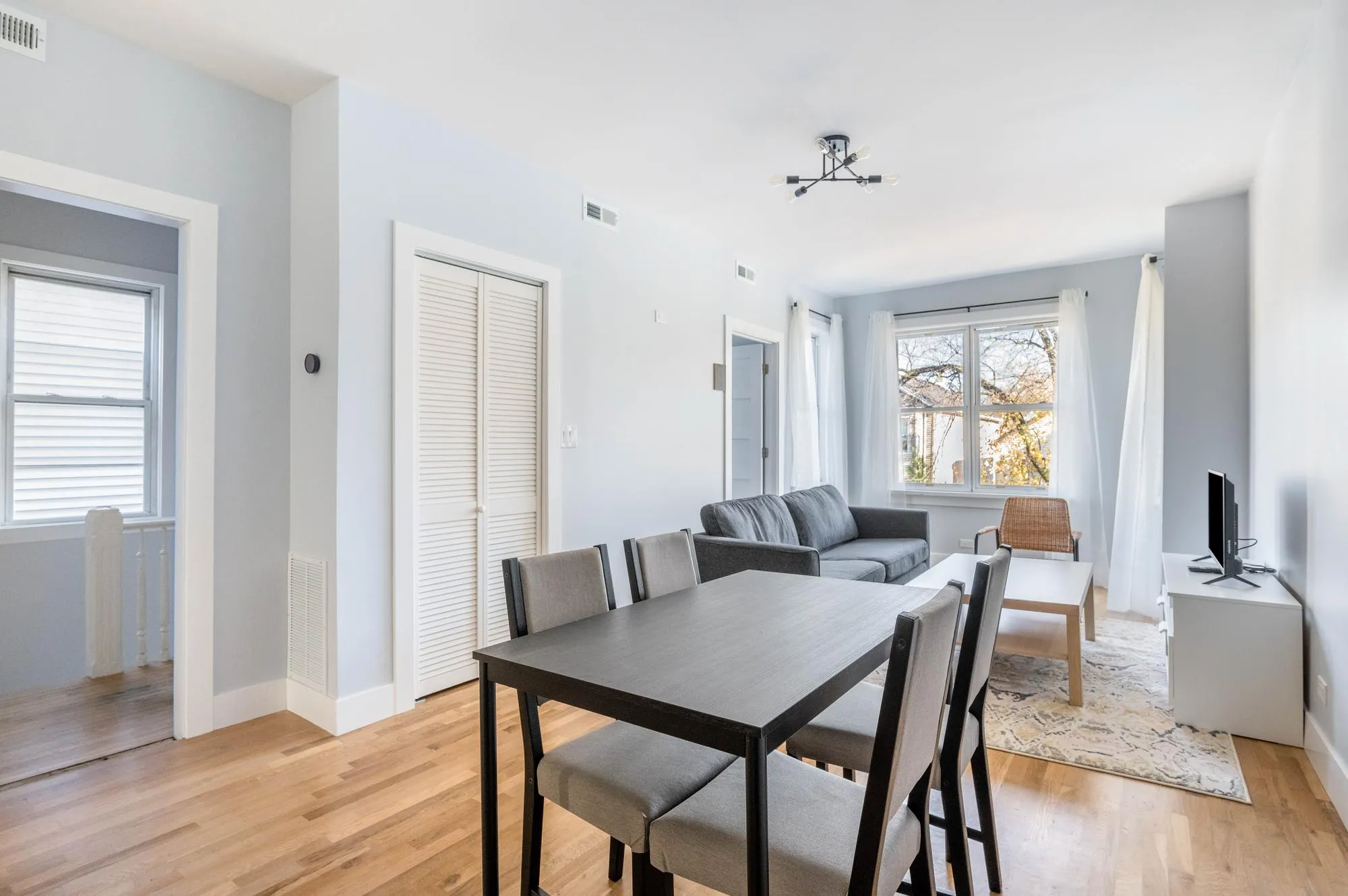 1626 N WASHTENAW AVE 60647-unit#2-F-Chicago-IL