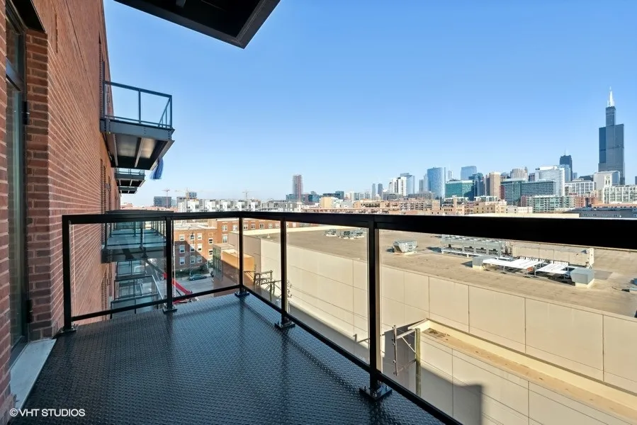 323 S RACINE AVE 60607- CA6-unit#6A-Chicago-IL