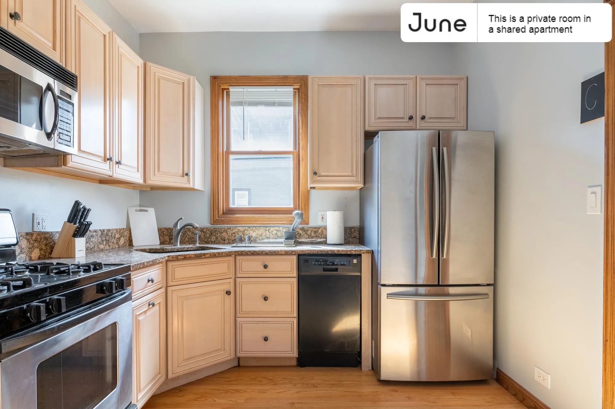 4938 N BELL AVE 60625-Room For Rent-unit#Apt 1-Chicago-IL