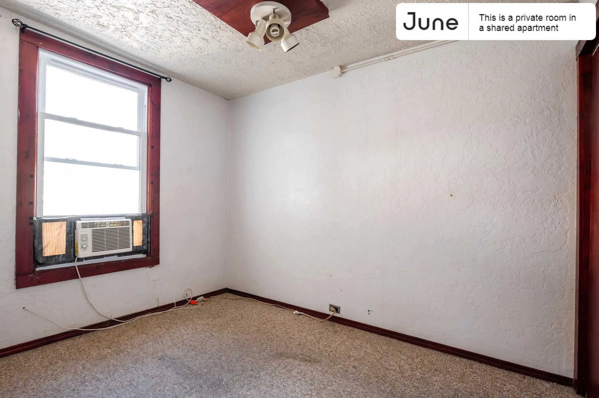 3922 N ASHLAND AVE 60613-Room For Rent-unit#002r-Chicago-IL