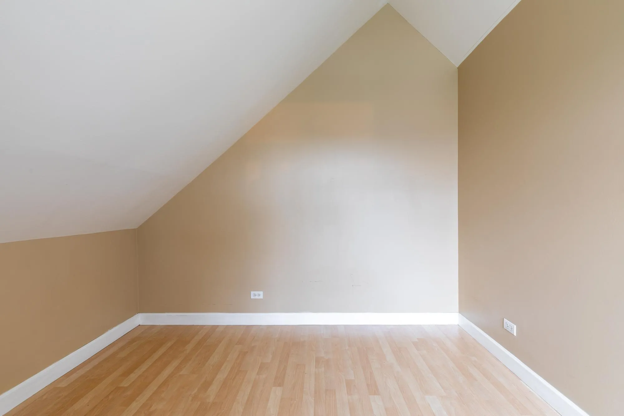 1537 W BARRY AVE 60657-unit#2-Chicago-IL