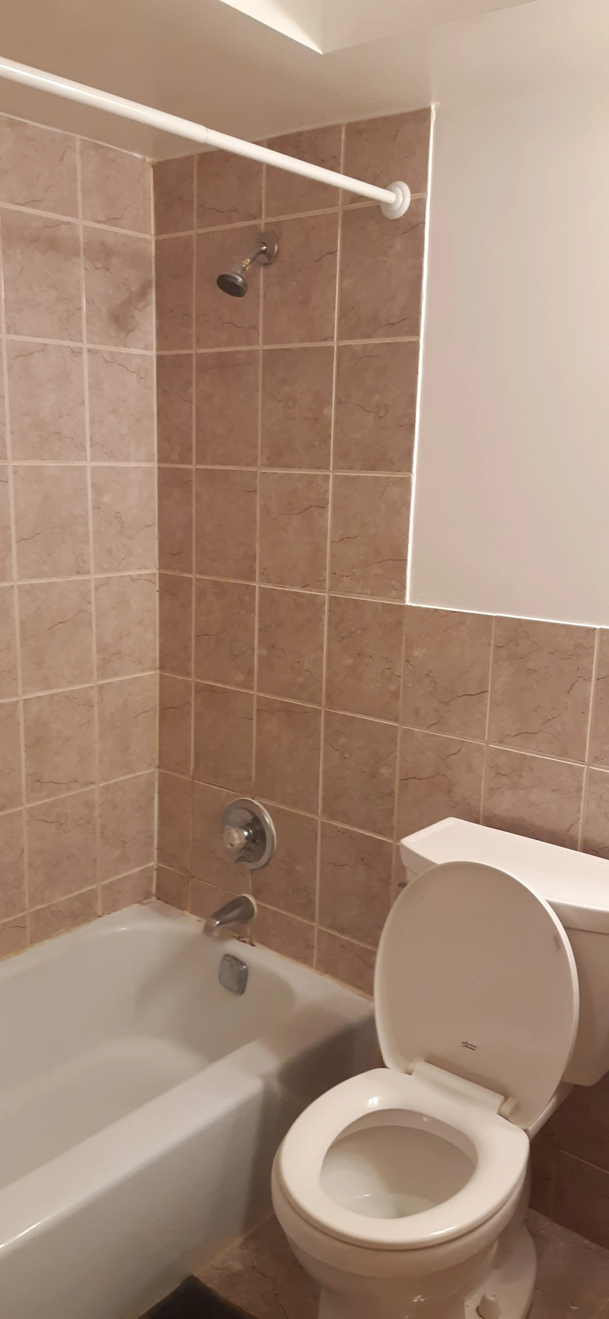 3620 N PINE GROVE AVE 60613-unit#410-Chicago-IL