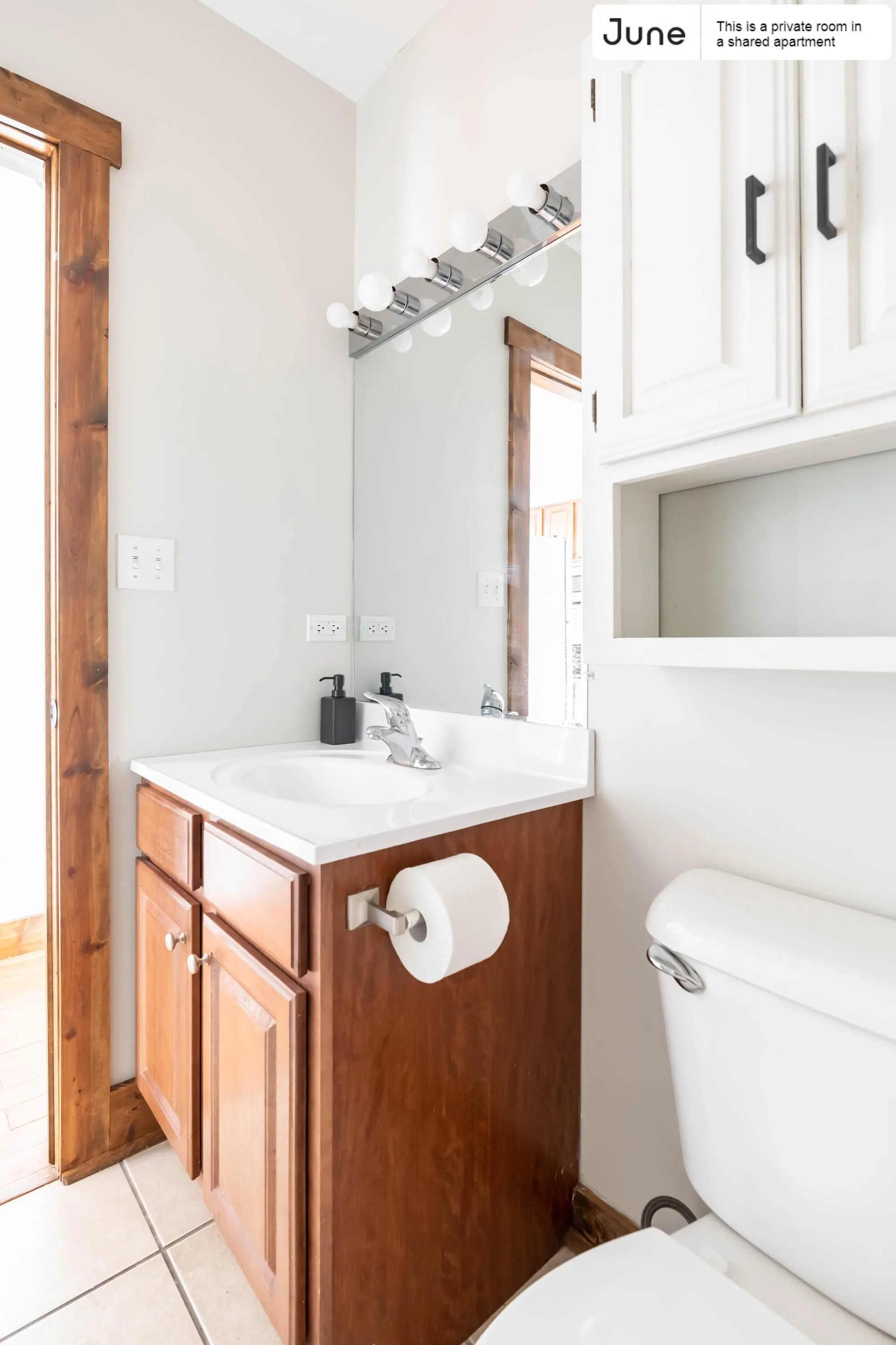 2218 N SAWYER AVE 60647-Room For Rent-unit#01-Chicago-IL