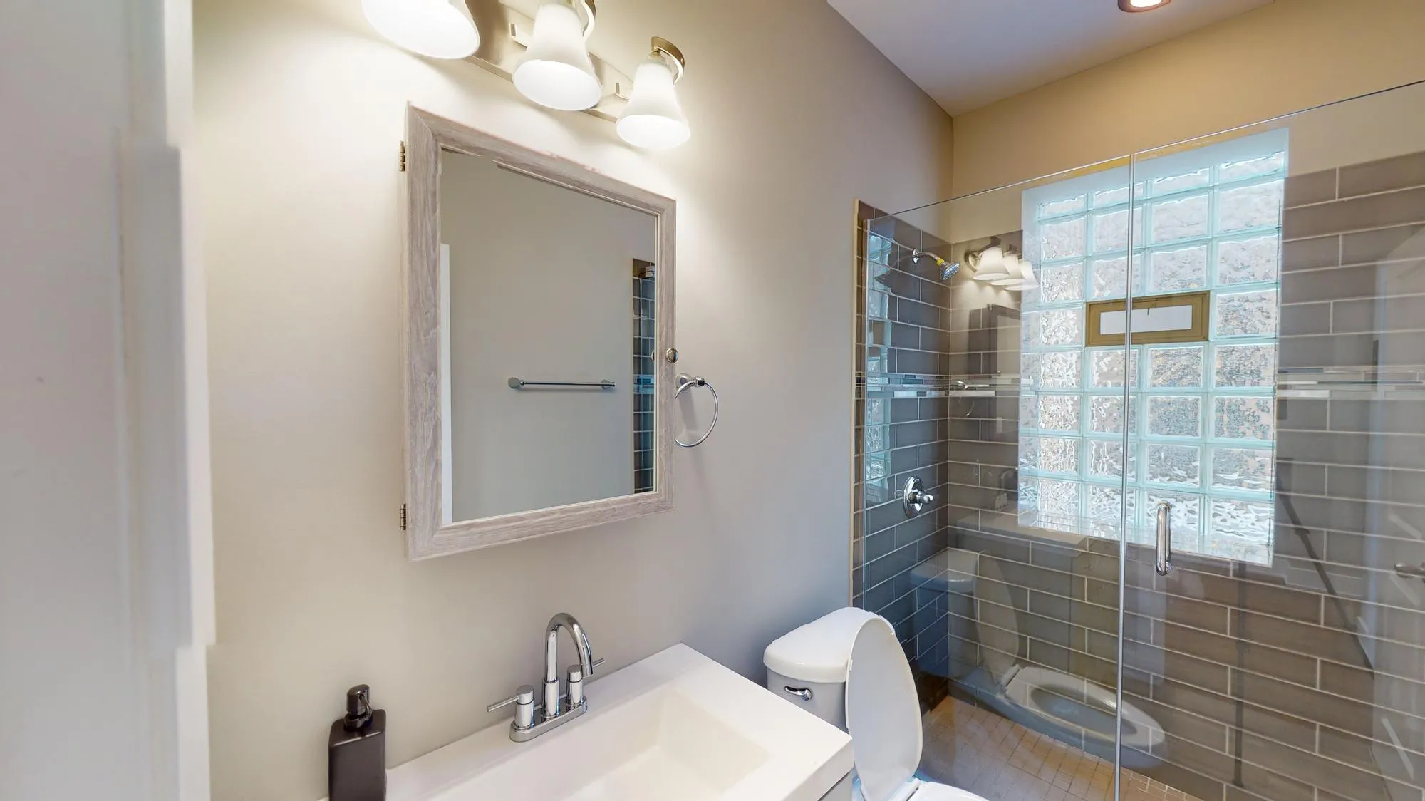 3304 W ARMITAGE AVE 60647-unit#1-Chicago-IL