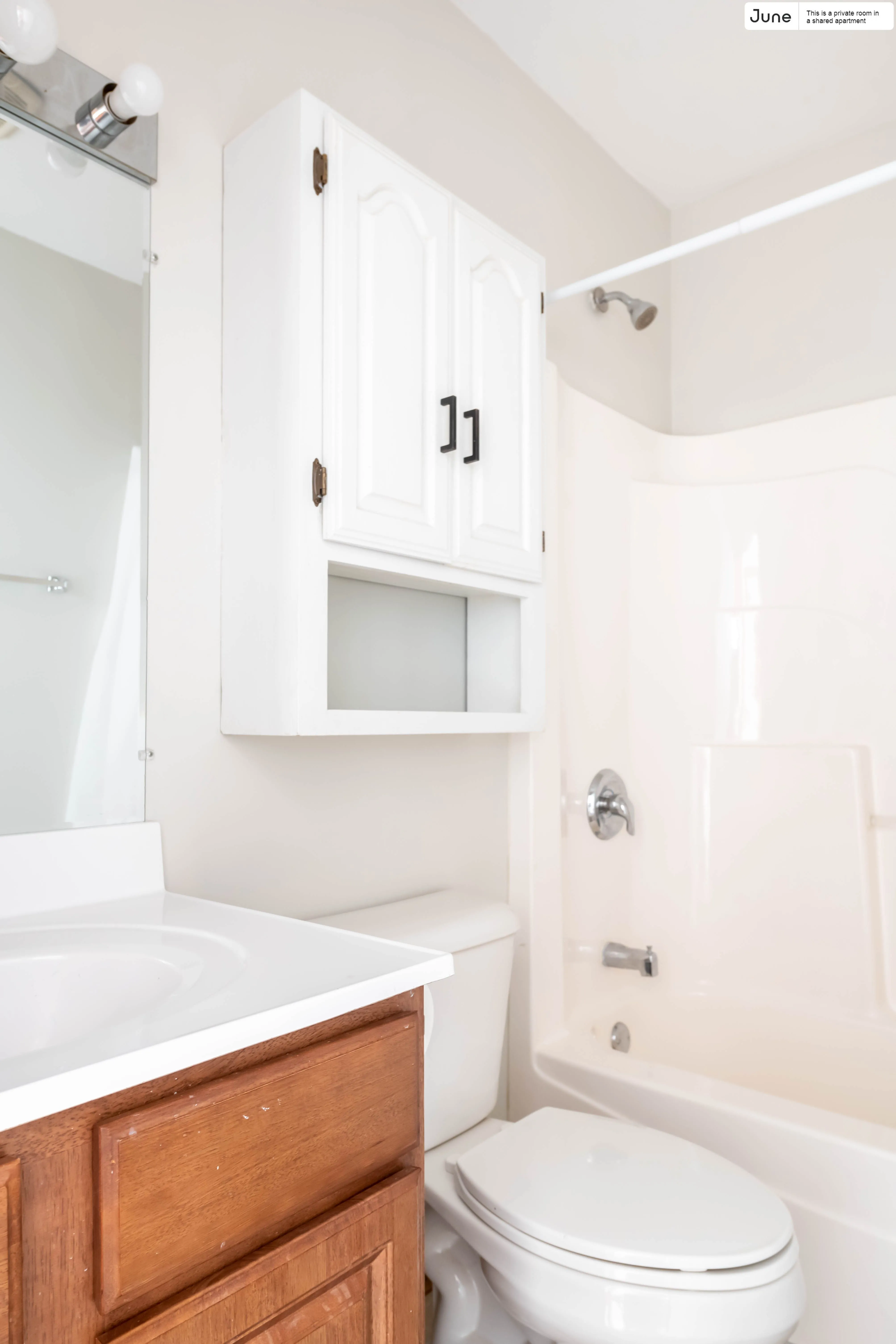 2218 N SAWYER AVE 60647-Room For Rent-unit#01-Chicago-IL