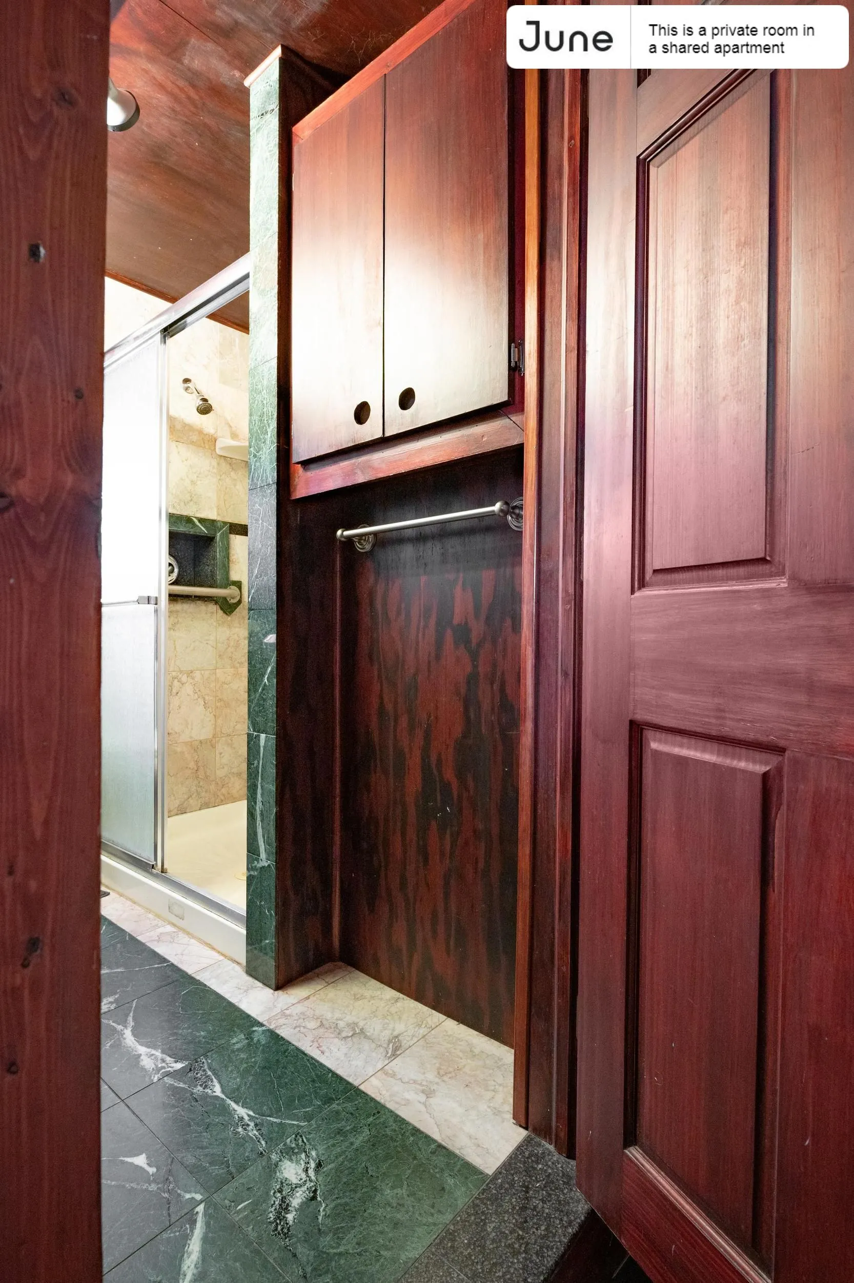 3922 N ASHLAND AVE 60613-Room For Rent-unit#002r-Chicago-IL