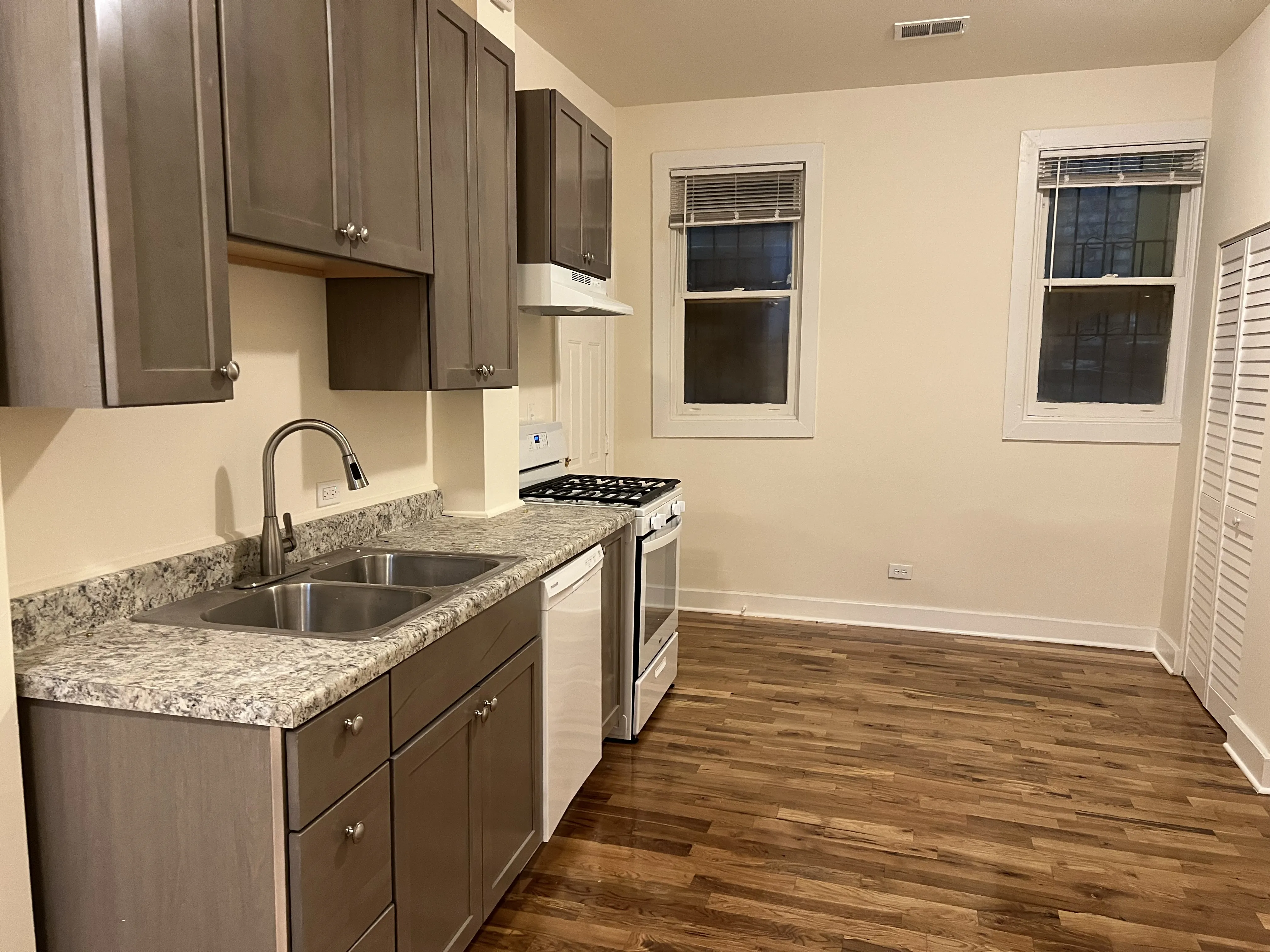 2634 W ARMITAGE AVE 60647-unit#01R-Chicago-IL