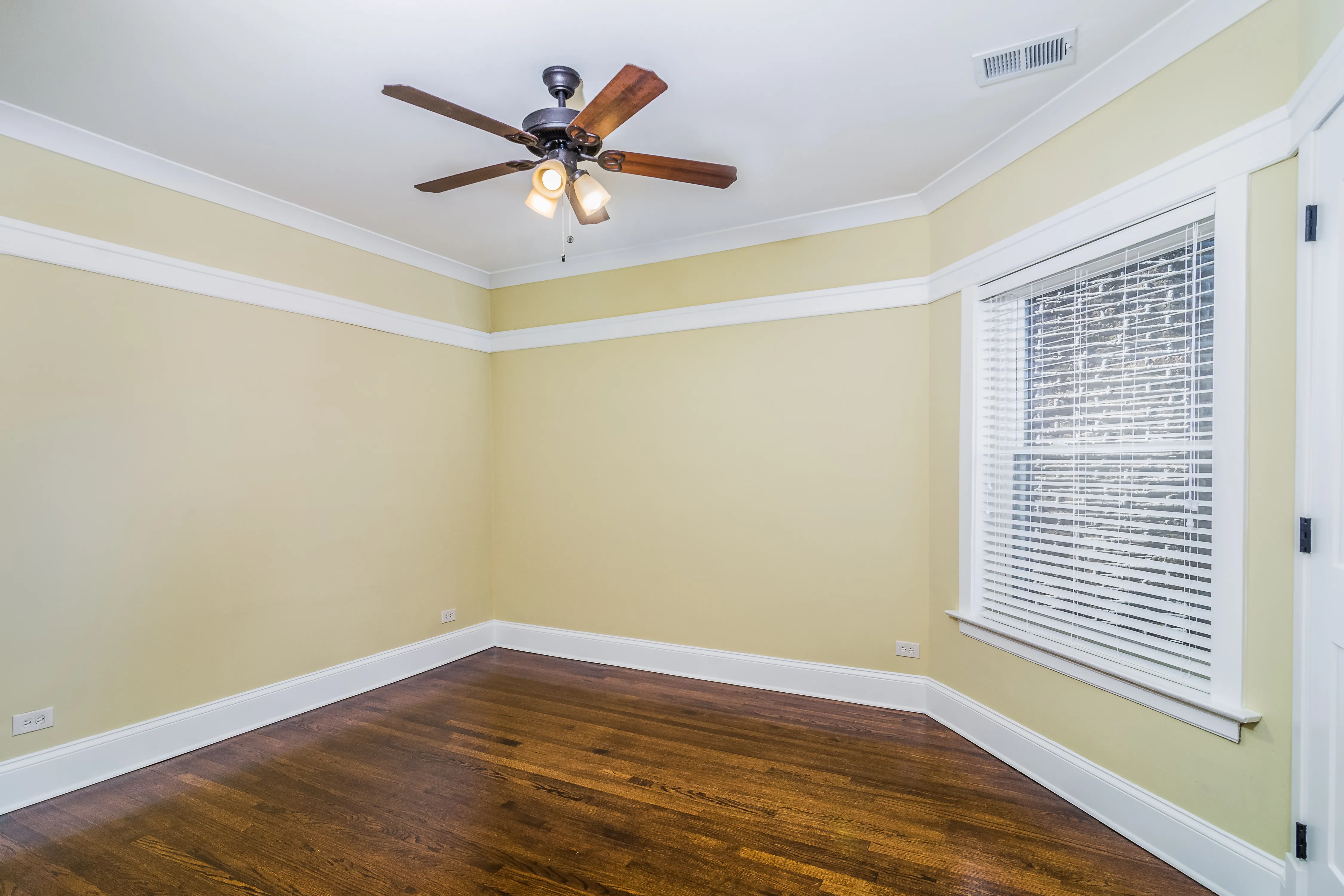 2721 W WINNEMAC AVE 60625-unit#3-Chicago-IL