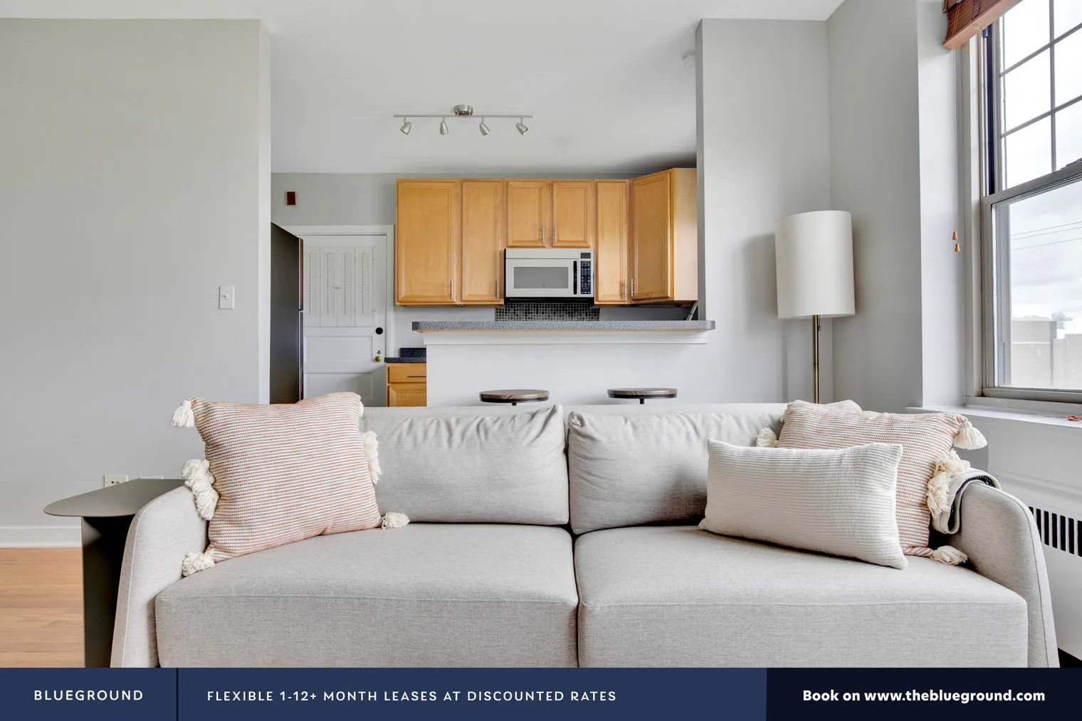 2752 HAMPTON PKWY 60201-2752 Hampton Parkway-unit#ID604-Evanston-IL