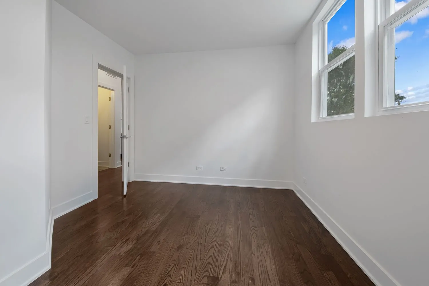 3087 N ELBRIDGE AVE 60618-unit#2R-Chicago-IL