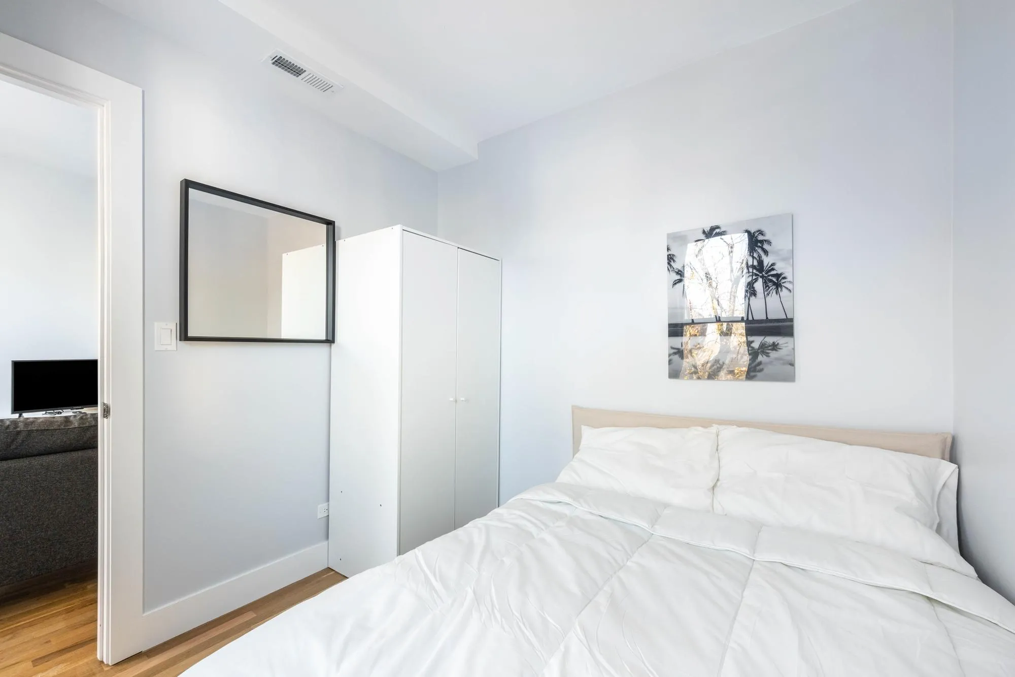 1626 N WASHTENAW AVE 60647-unit#2-F-Chicago-IL