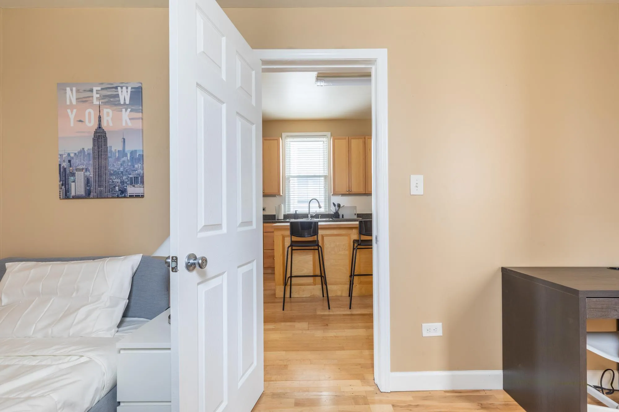 1537 W BARRY AVE 60657-unit#2-Chicago-IL