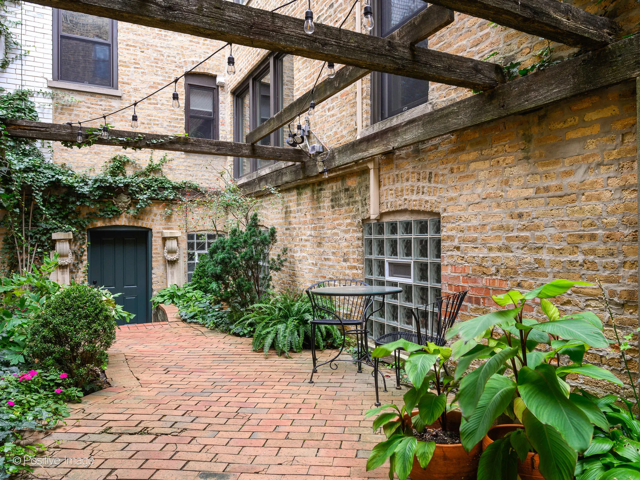 5057 N SHERIDAN RD 60640-unit#1-S-Chicago-IL