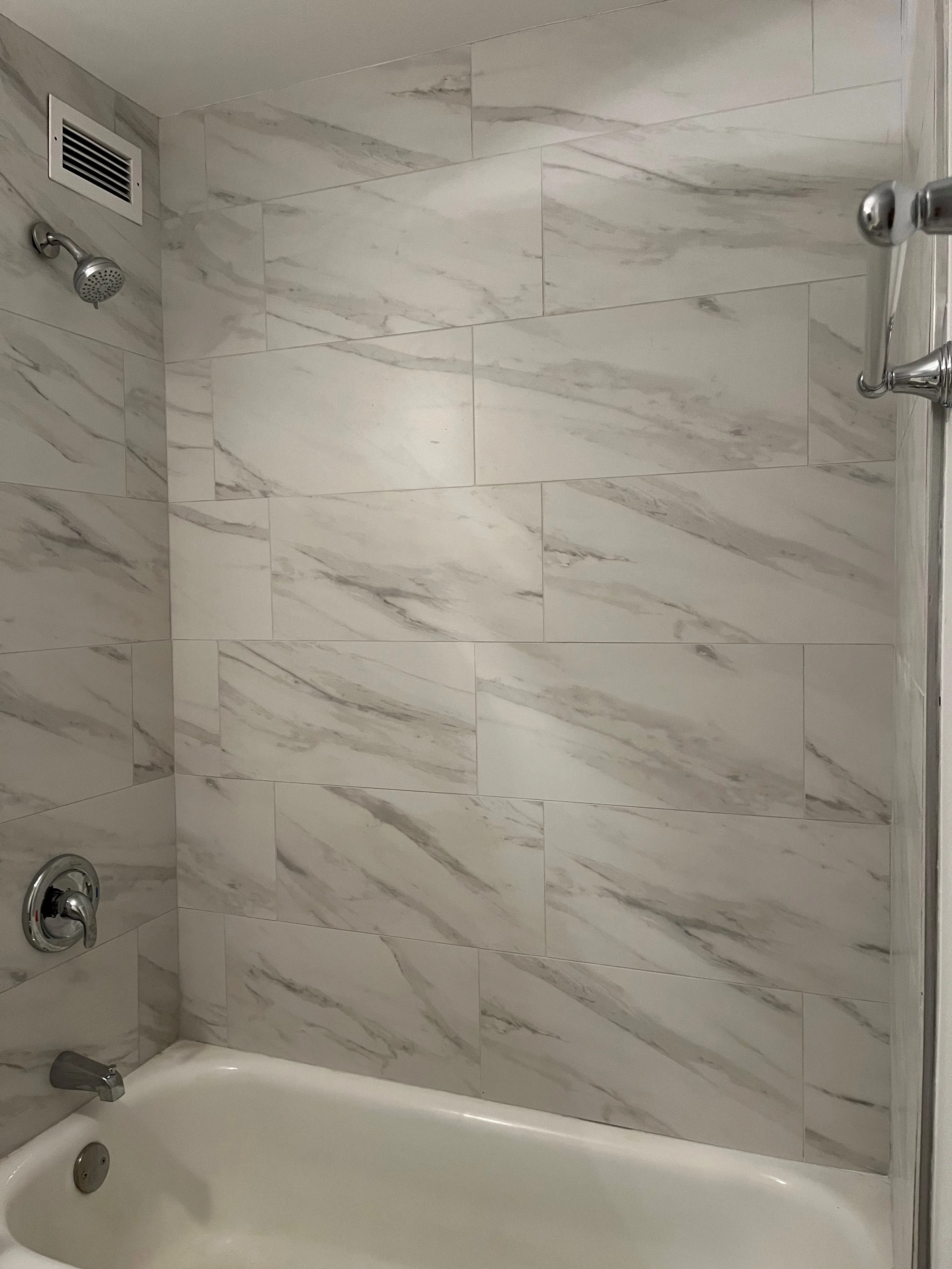 720 W GORDON TER 60613-unit#20D-Chicago-IL