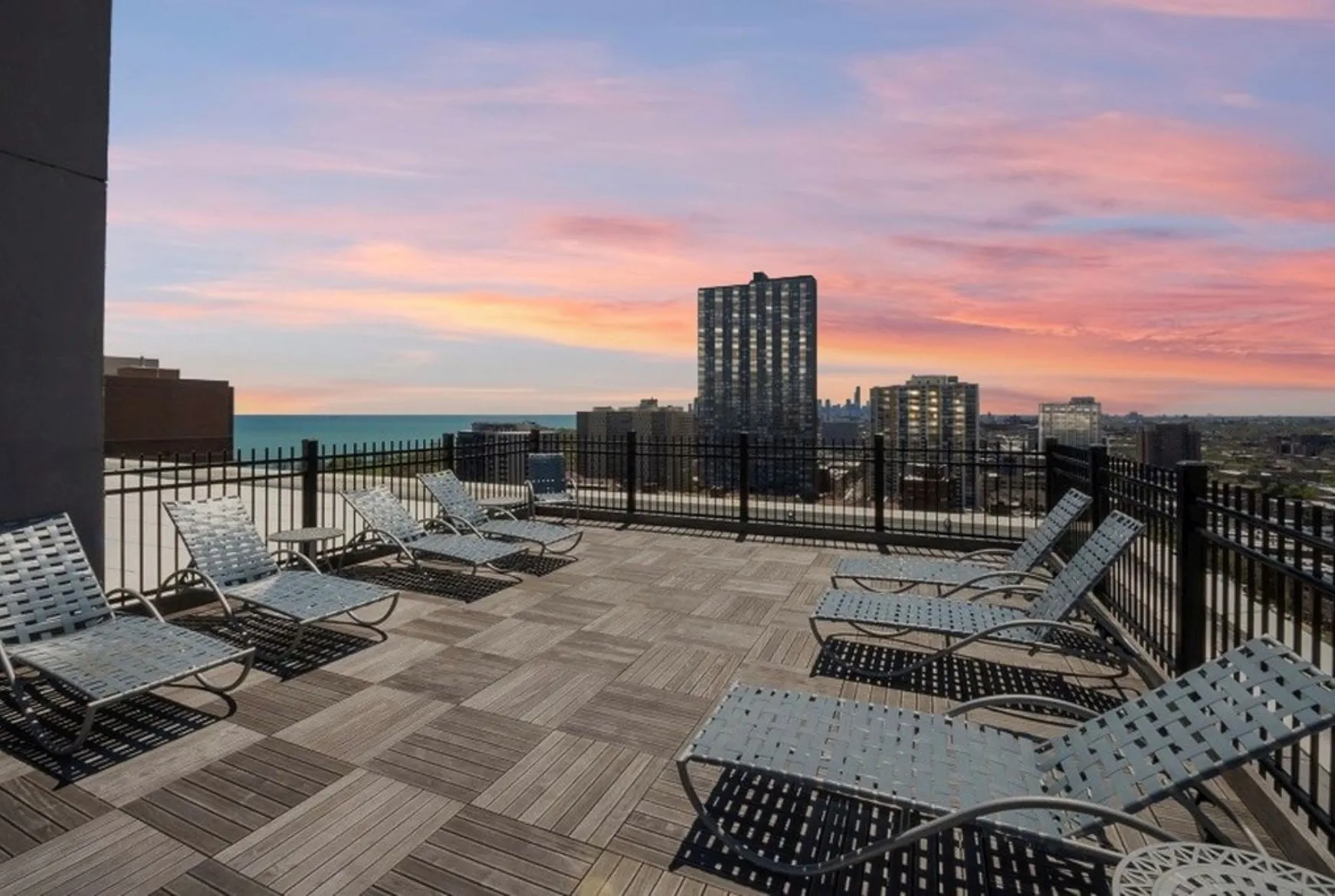 720 W GORDON TER 60613-unit#20D-Chicago-IL