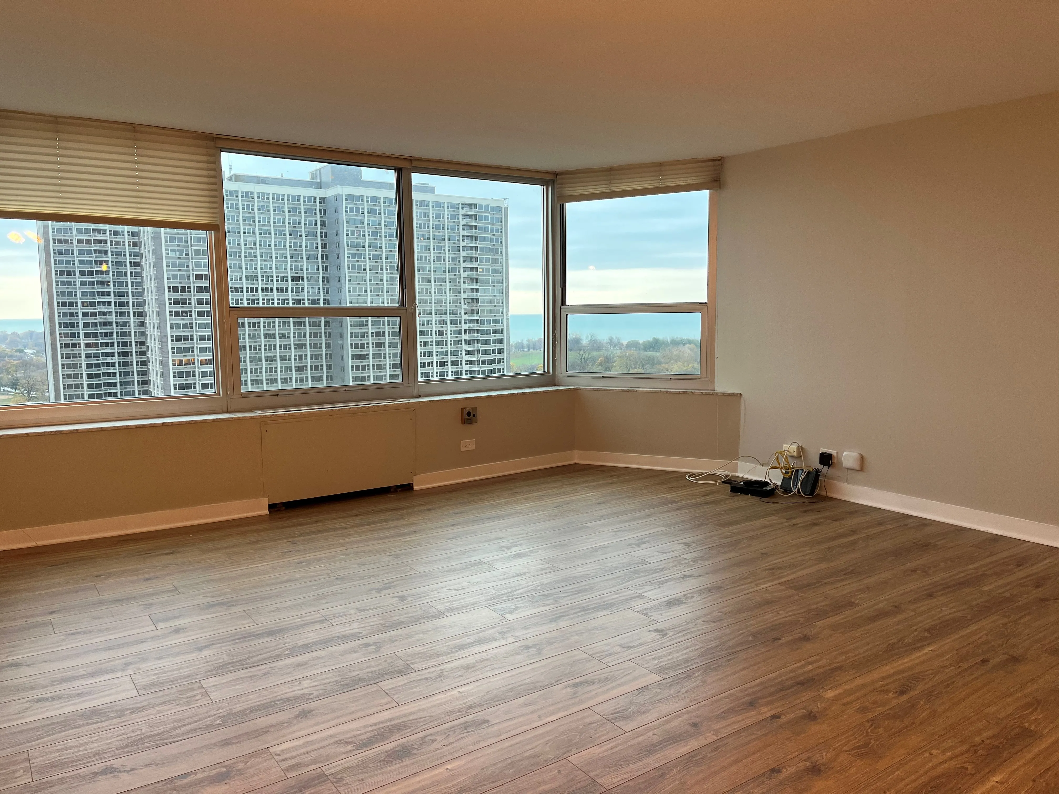 720 W GORDON TER 60613-unit#20D-Chicago-IL