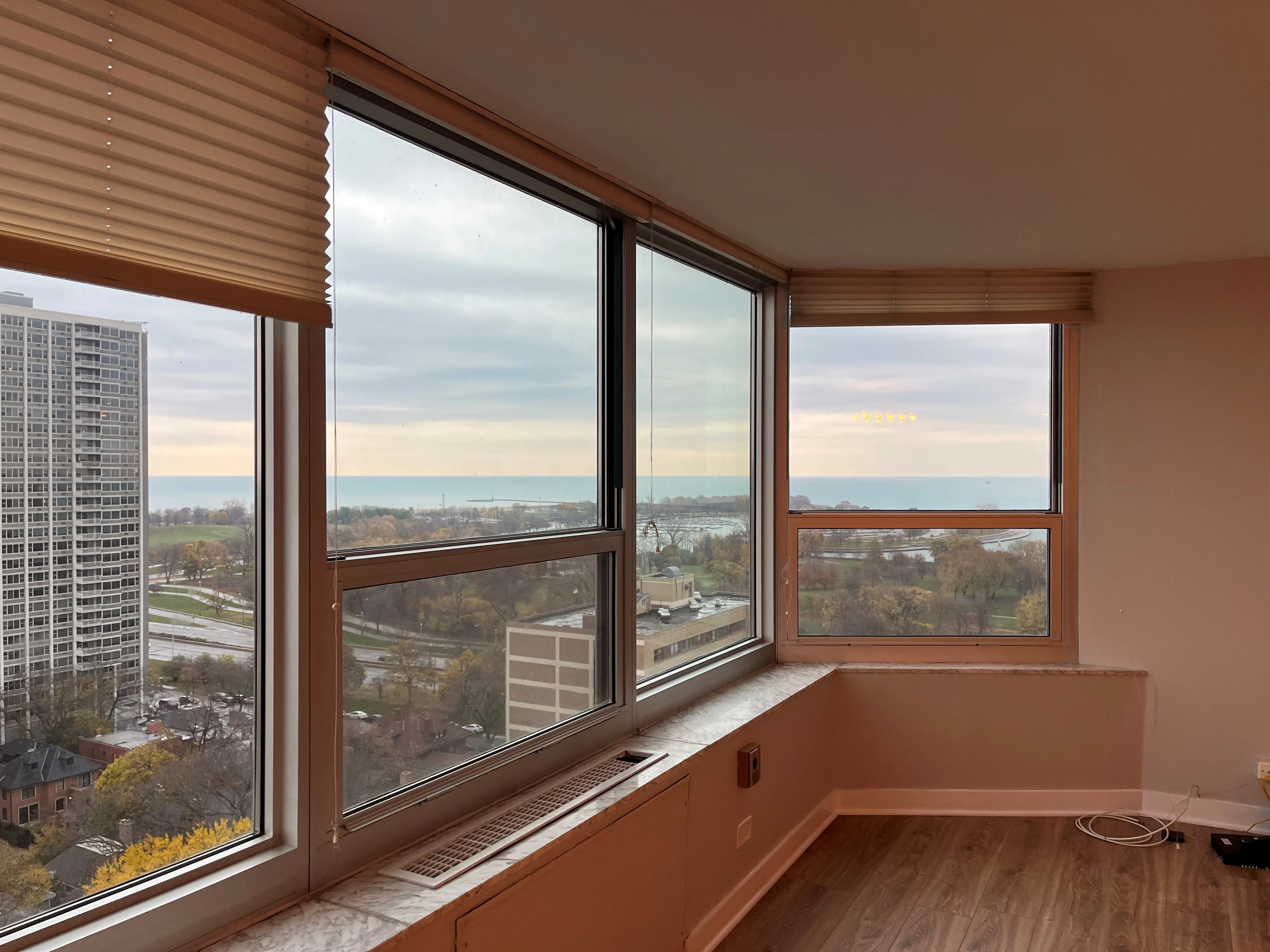 720 W GORDON TER 60613-unit#20D-Chicago-IL