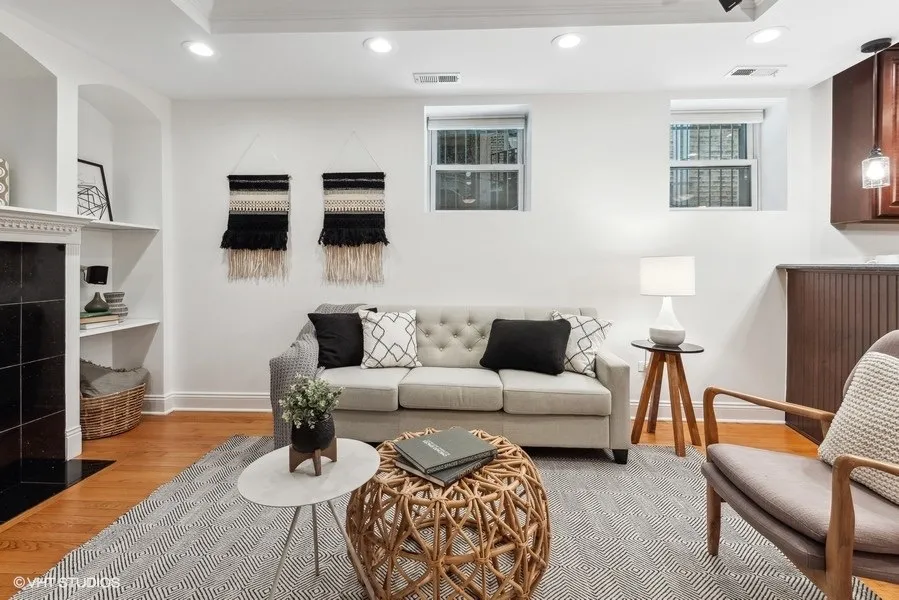 1854 W CHASE AVE 60626-unit#G-W-Chicago-IL