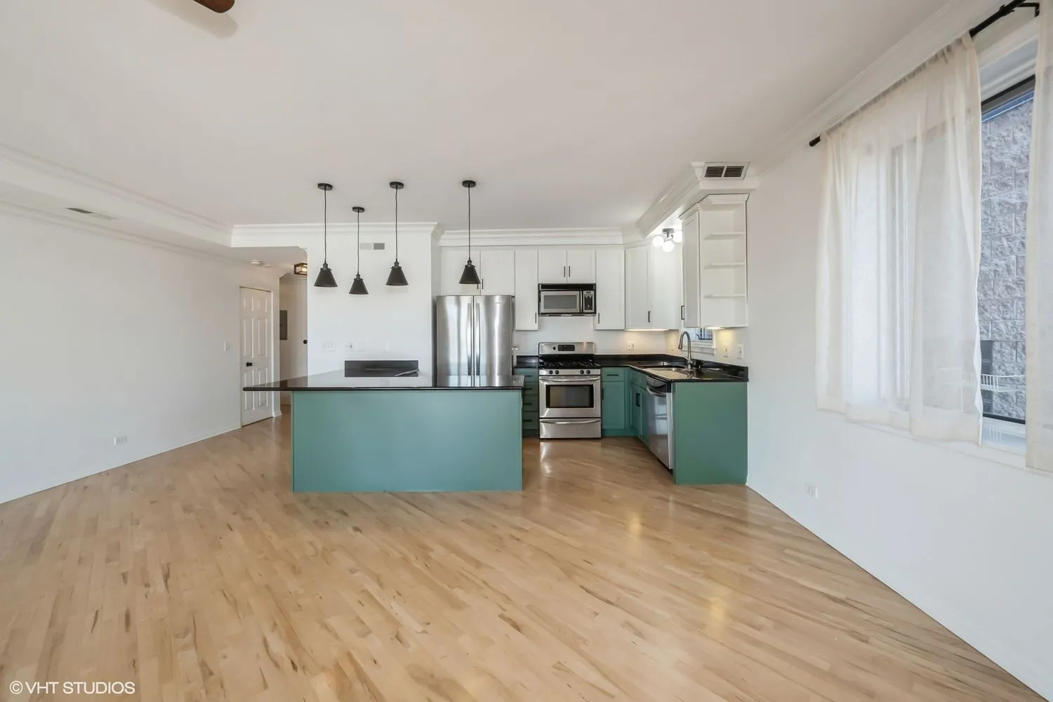 815 N MARSHFIELD AVE 60622-unit#403-Chicago-IL