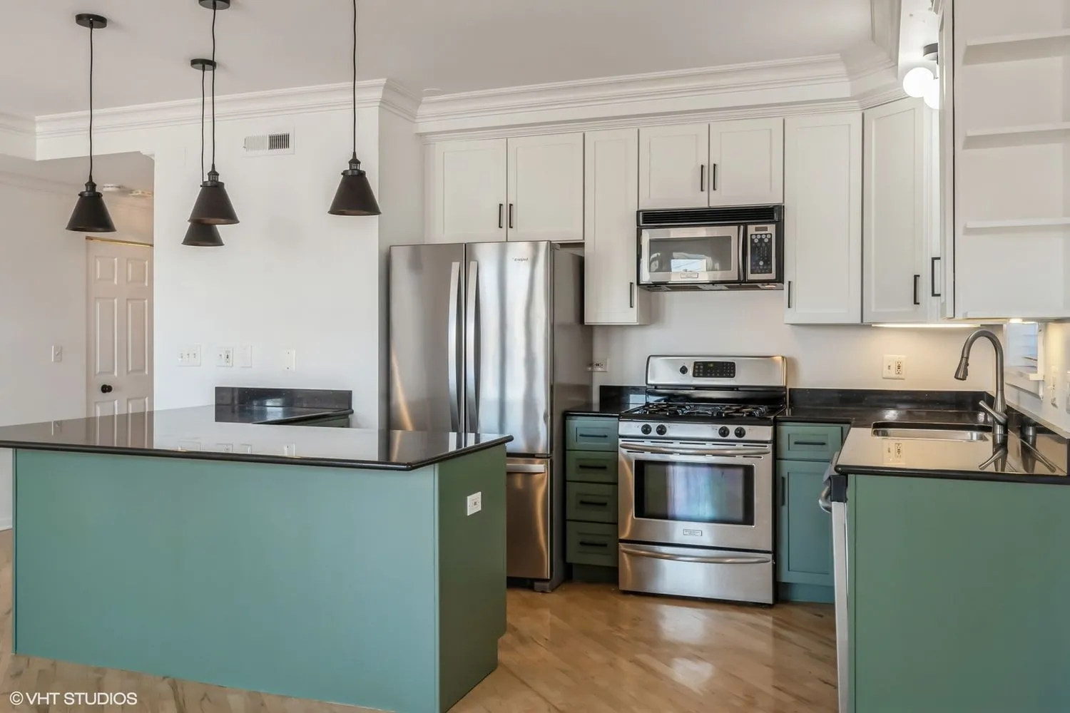 815 N MARSHFIELD AVE 60622-unit#403-Chicago-IL