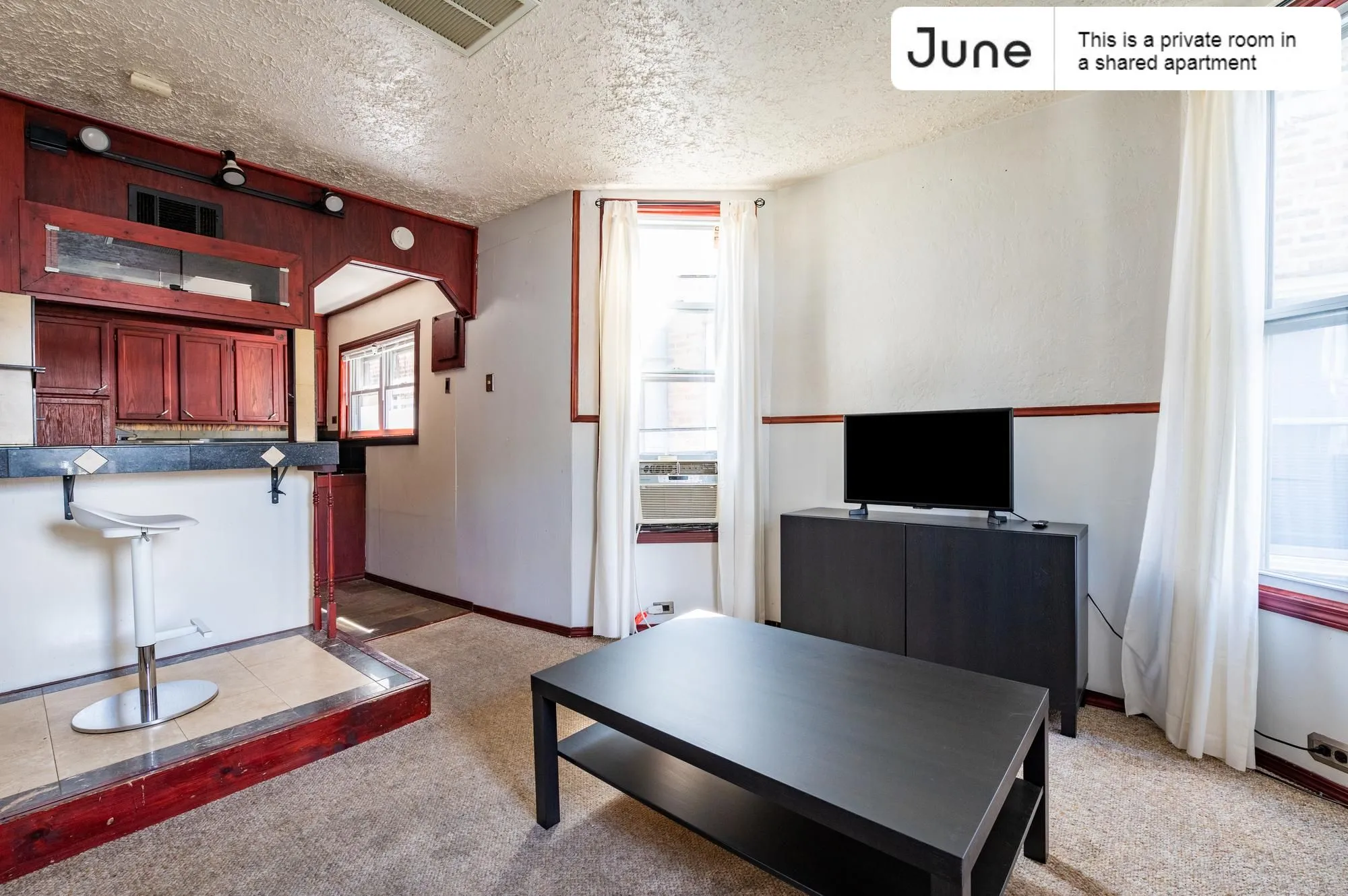 3922 N ASHLAND AVE 60613-Room For Rent-unit#002r-Chicago-IL