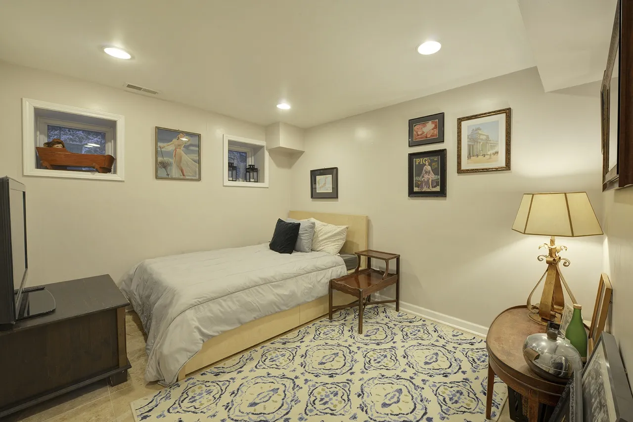 1111 N MOZART ST 60622-unit#01-Chicago-IL