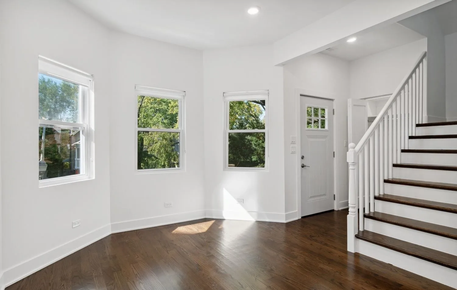 3087 N ELBRIDGE AVE 60618-unit#2F-Chicago-IL