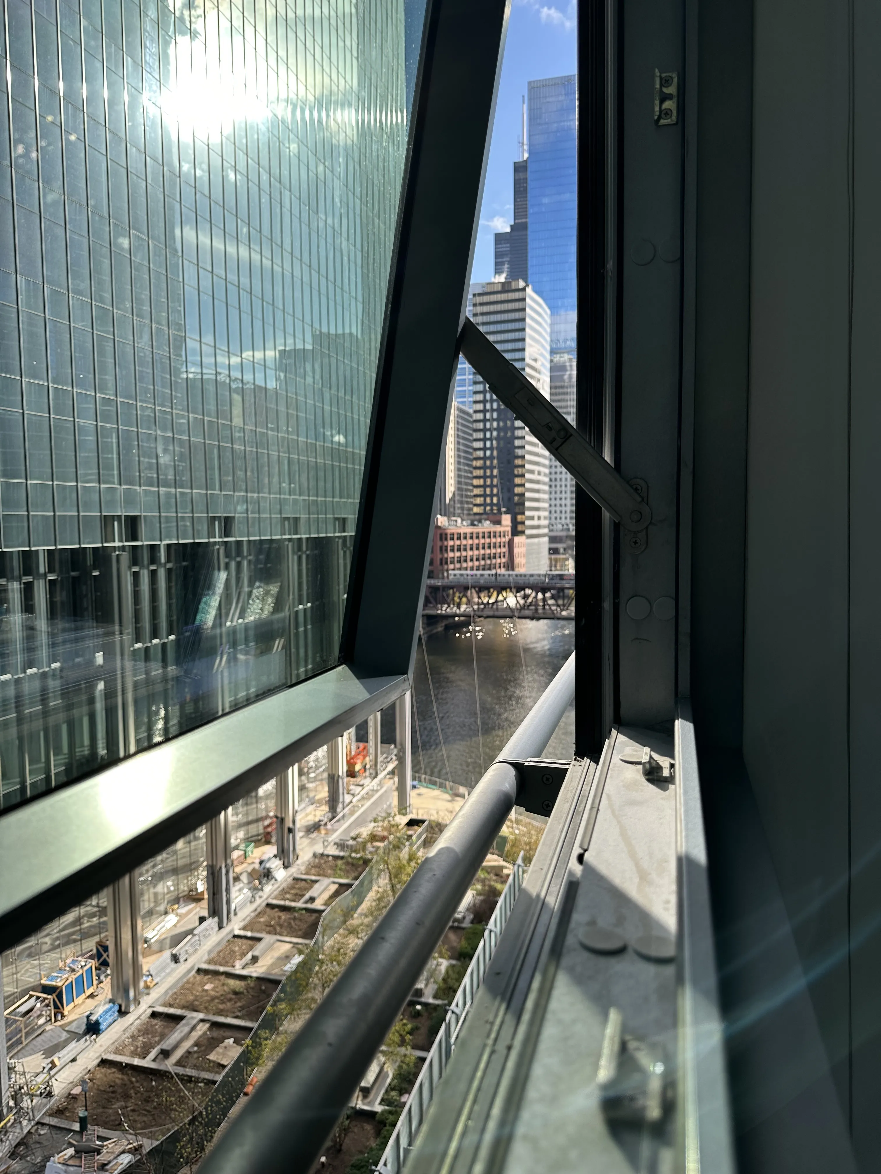 343 W WOLF POINT PLAZA 60654-Wolf Point West-unit#811-Chicago-IL