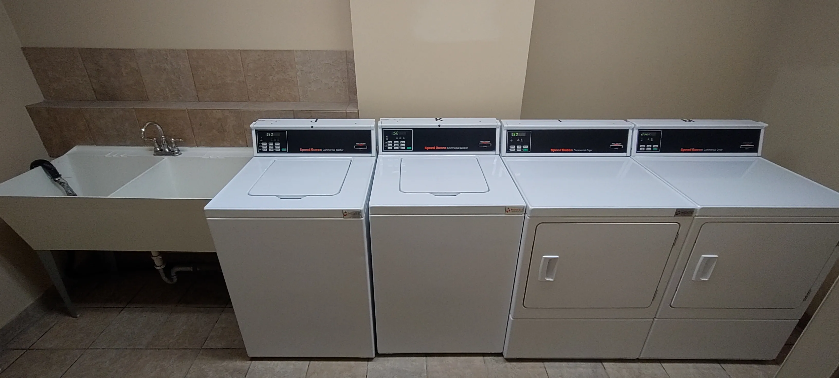 3620 N PINE GROVE AVE 60613-unit#410-Chicago-IL