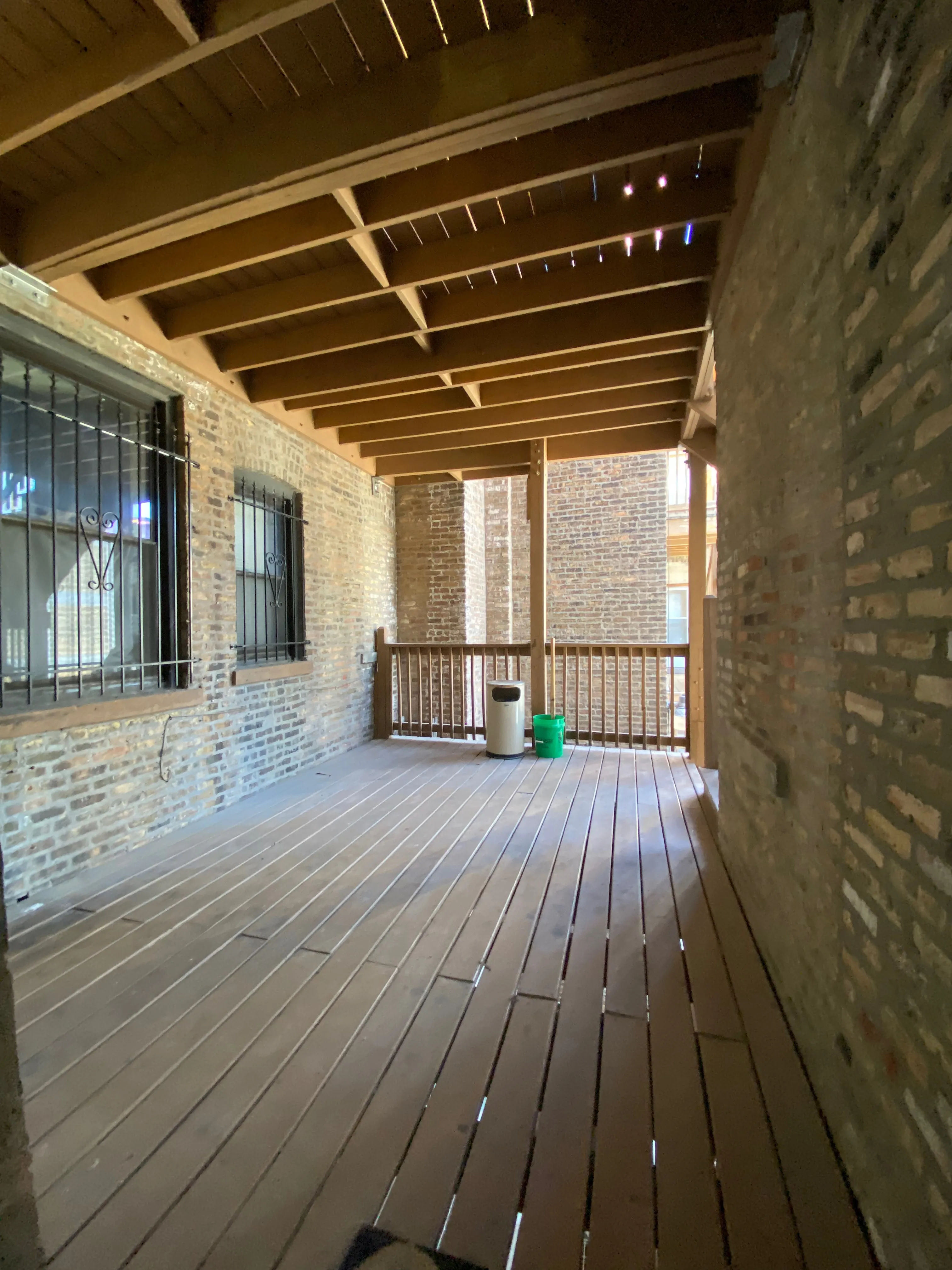 856 W MONTROSE AVE 60613-unit#2A-Chicago-IL