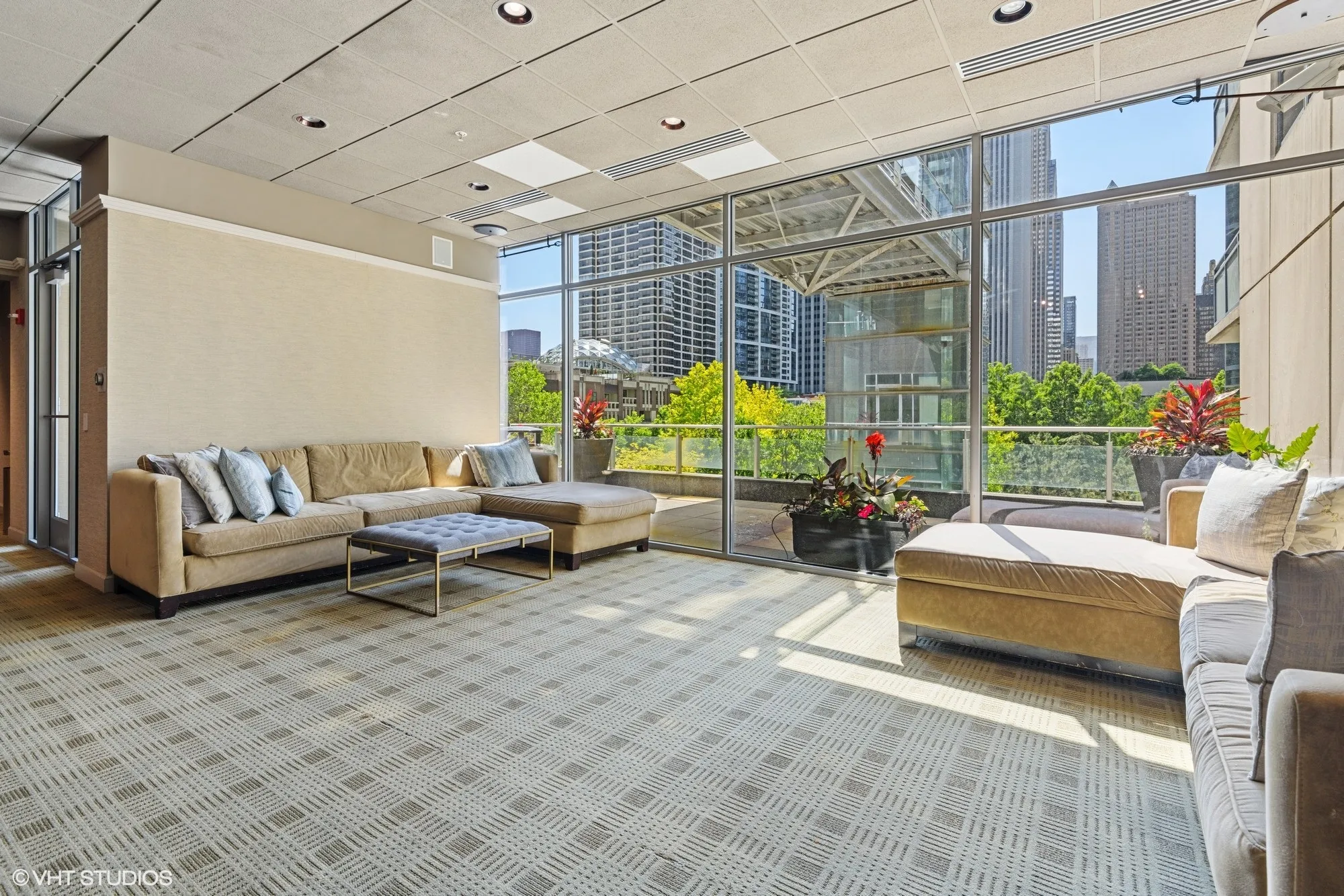 201 N WESTSHORE DR 60601-The Lancaster-unit#407-Chicago-IL