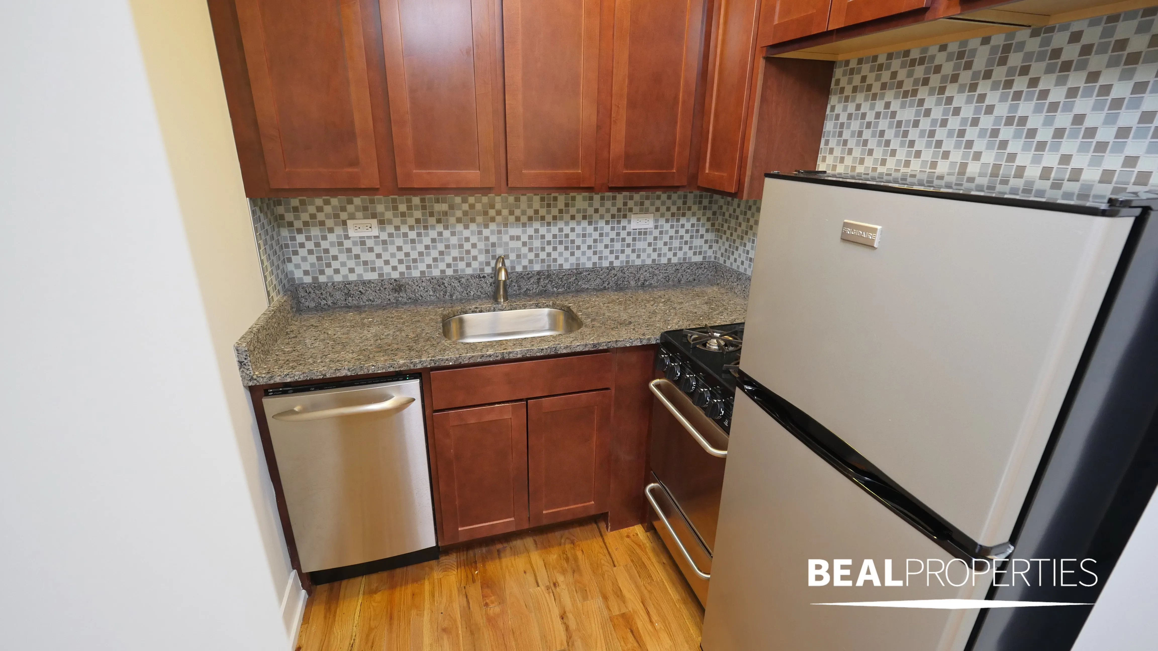 550 W ARLINGTON PL 60614-unit#0307-Chicago-IL