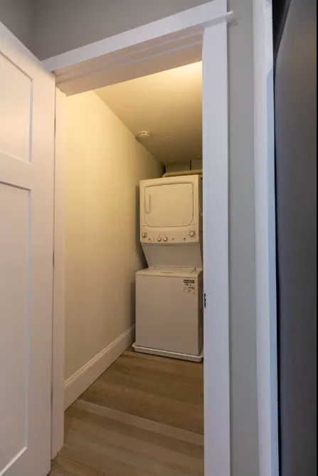 3942 W BARRY AVE 60618-unit#1-Chicago-IL