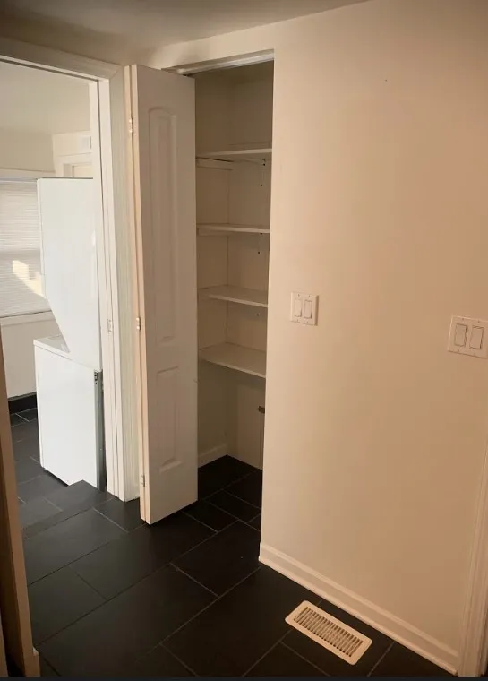 4714 N SPRINGFIELD AVE 60625-Springfield Ave Apartment-unit#01-Chicago-IL