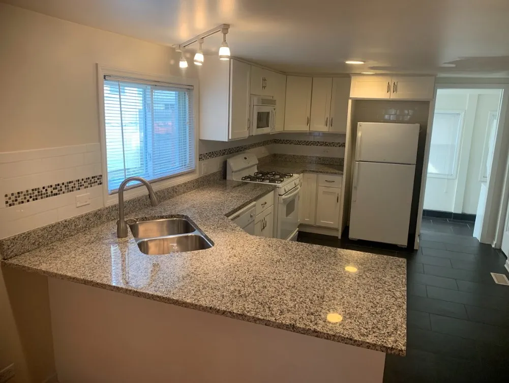 4714 N SPRINGFIELD AVE 60625-Springfield Ave Apartment-unit#01-Chicago-IL