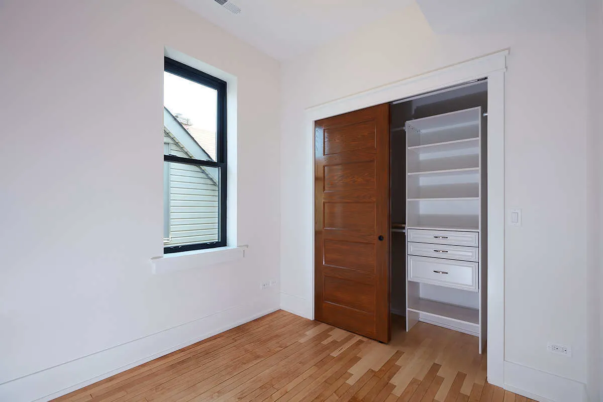 2857 N TROY ST 60618-unit#Apt1-Chicago-IL