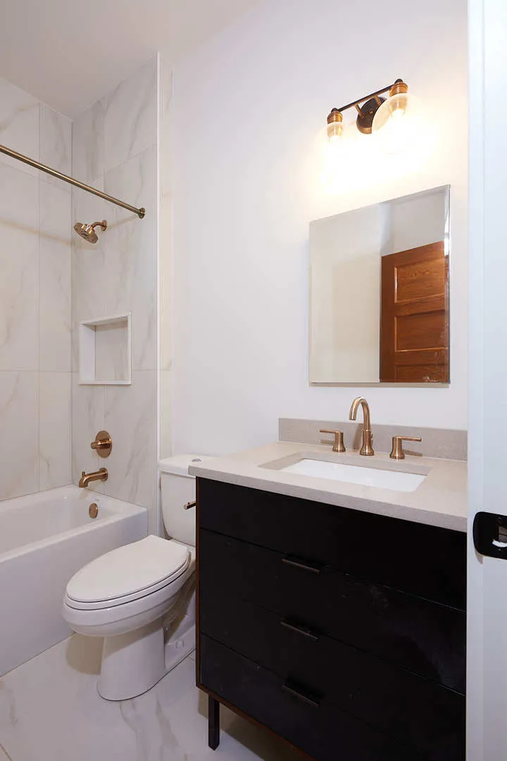 2857 N TROY ST 60618-unit#Apt1-Chicago-IL