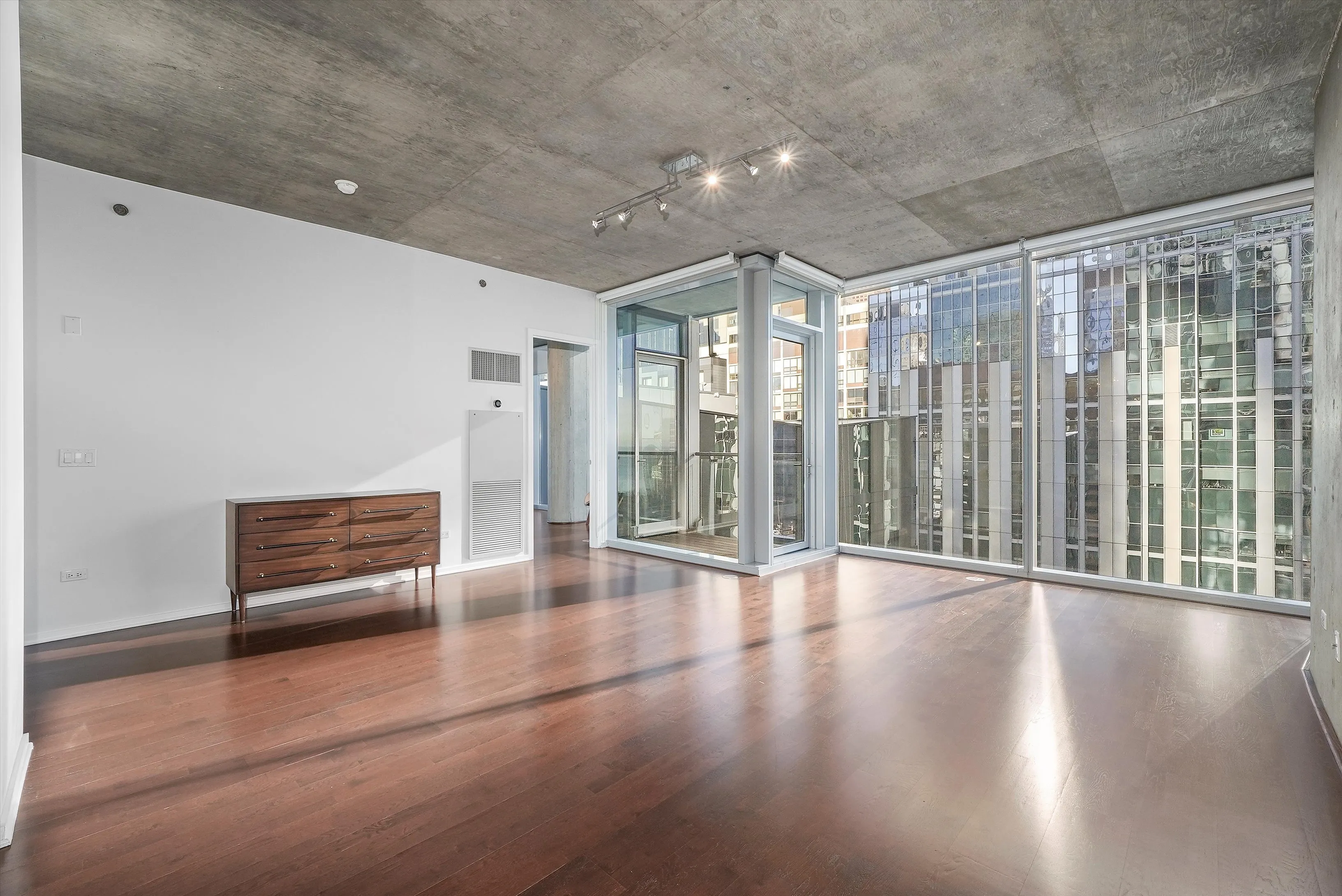 600 N FAIRBANKS CT 60611-unit#1905-Chicago-IL