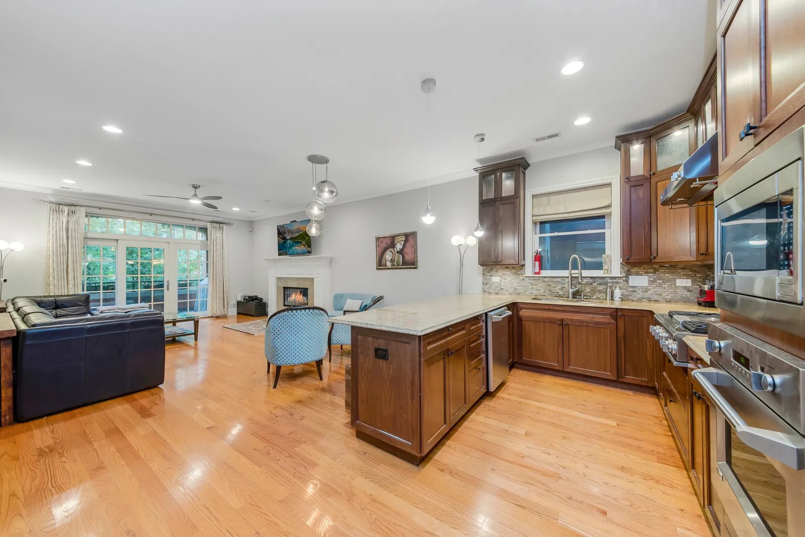 1238 W JACKSON BLVD 60607-unit#2W-Chicago-IL