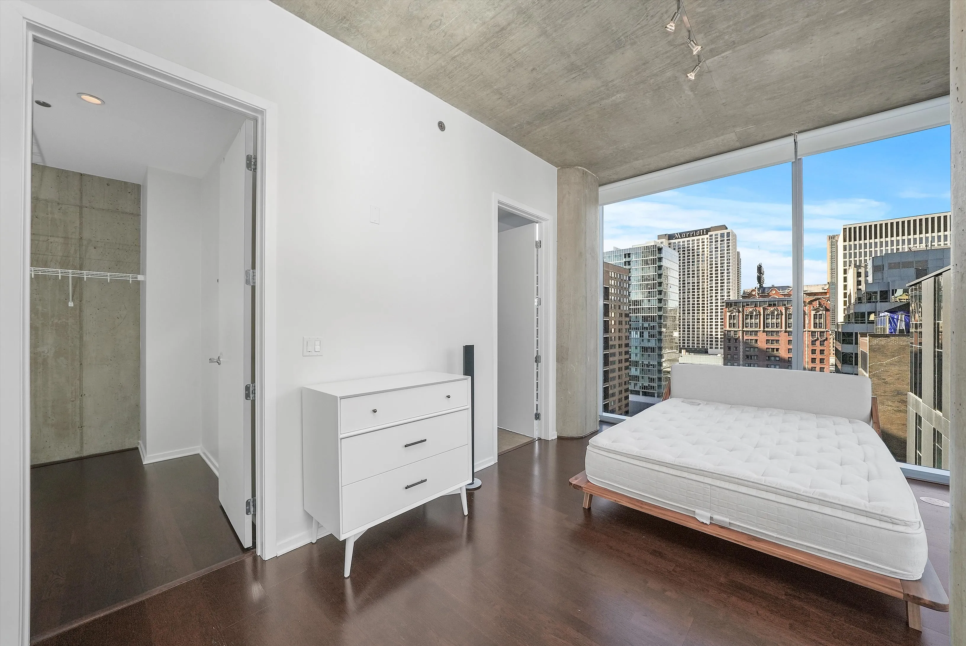 600 N FAIRBANKS CT 60611-unit#1905-Chicago-IL