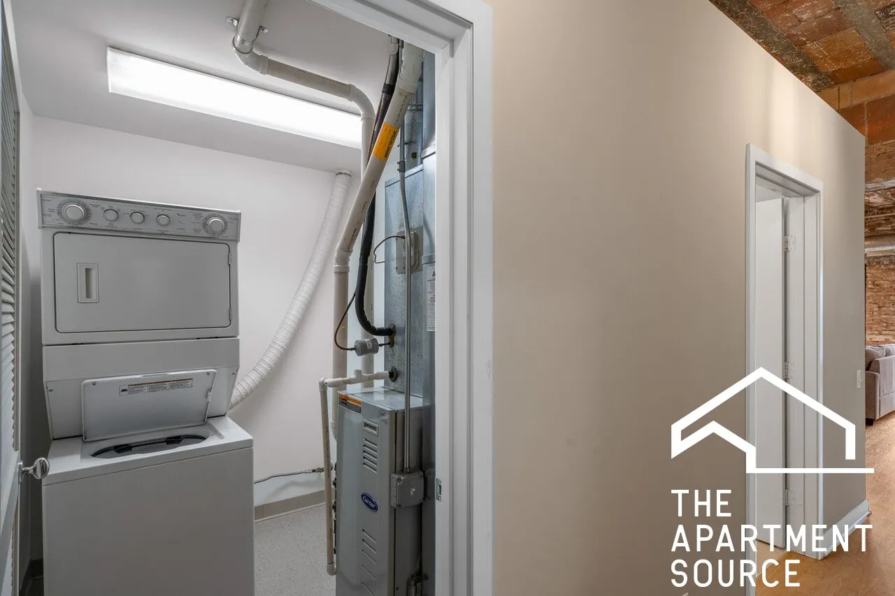 222 S RACINE AVE 60607-unit#302-Chicago-IL