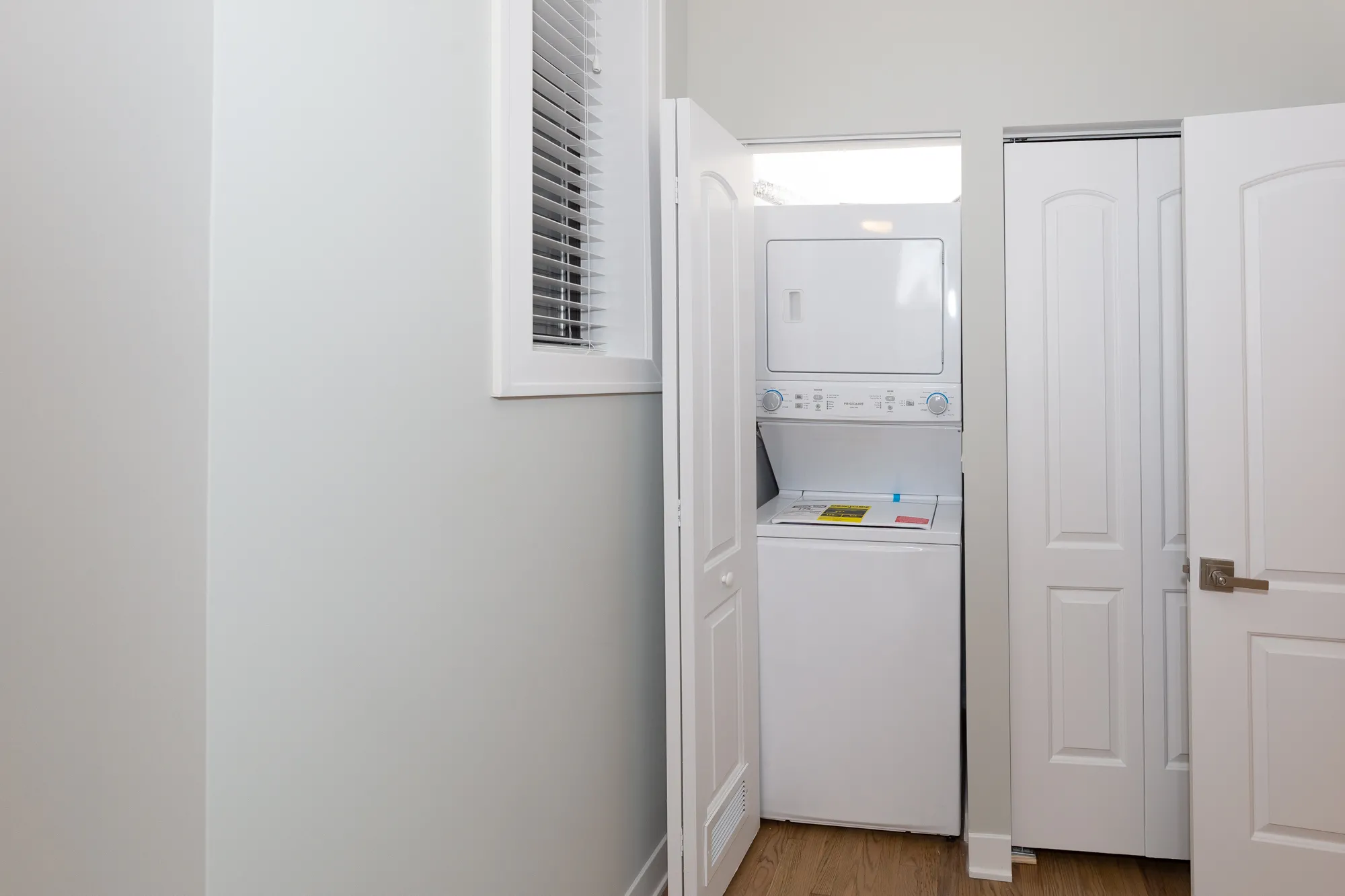 2922 W LOGAN BLVD 60647-unit#2E-Chicago-IL