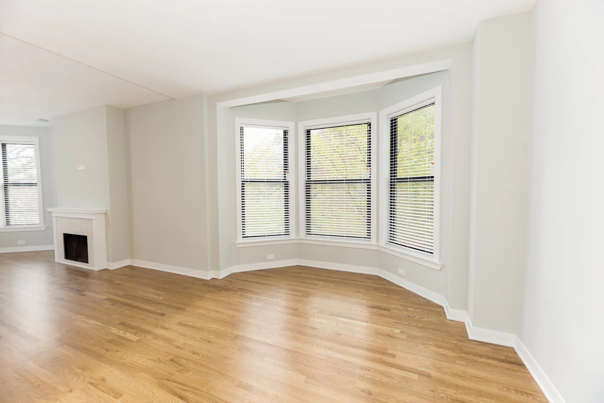 2922 W LOGAN BLVD 60647-unit#2E-Chicago-IL