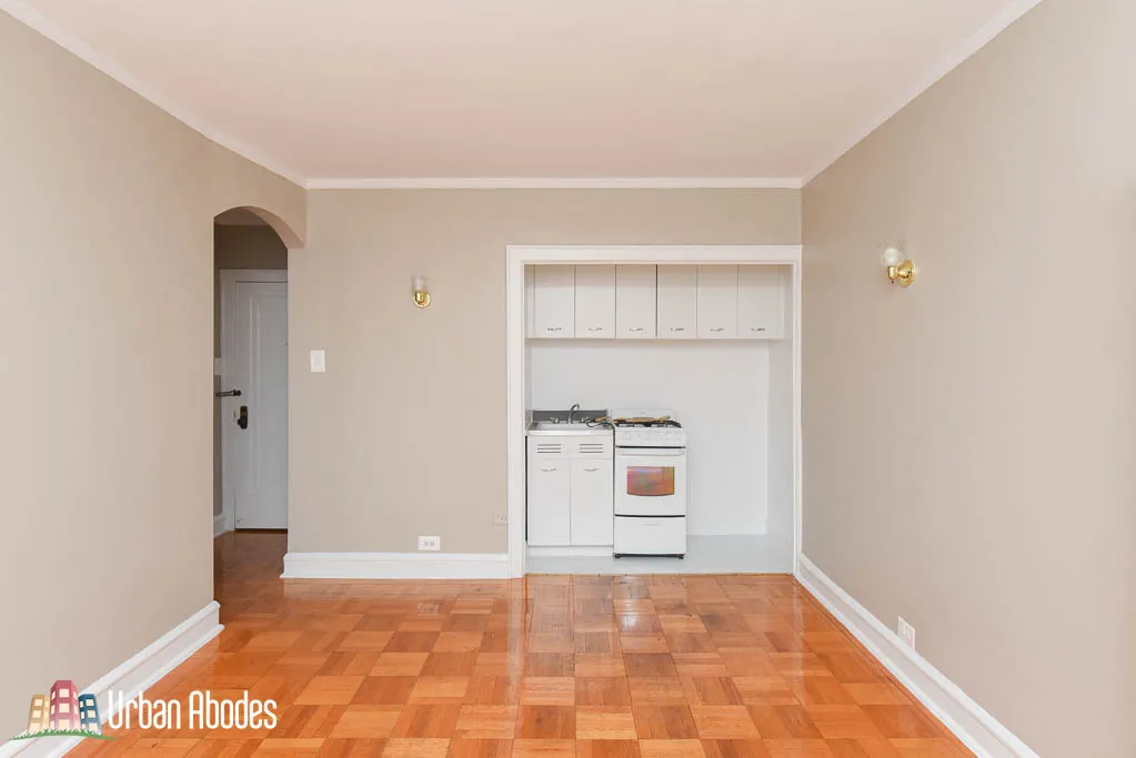 1209 W SHERWIN AVE 60626-unit#806-Chicago-IL