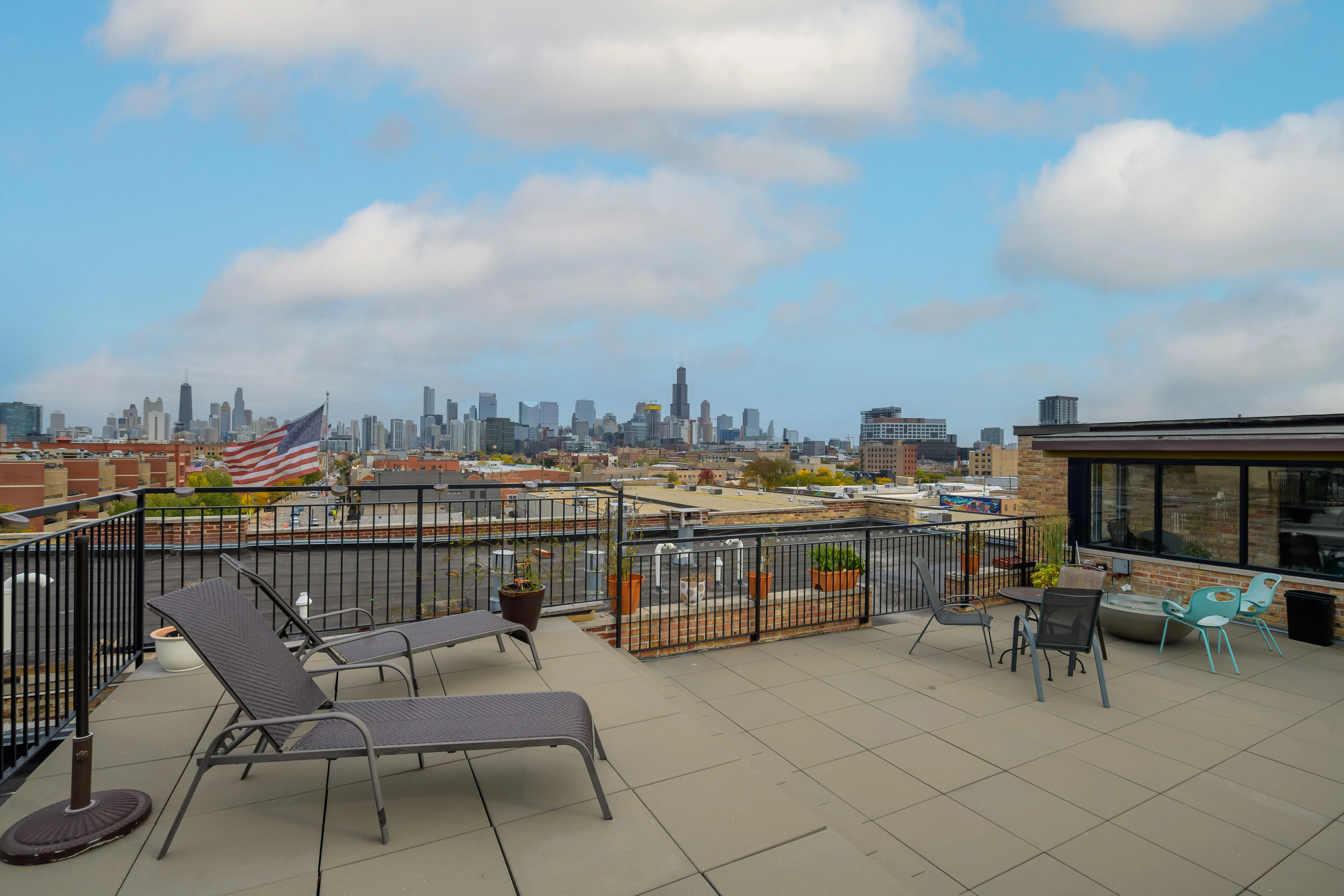 464 N ASHLAND AVE 60642-unit#02B-Chicago-IL