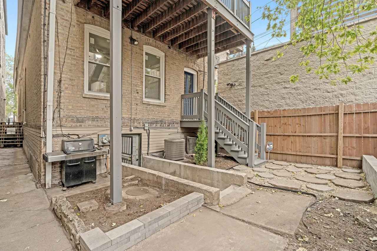 2067 N HOYNE AVE 60647-unit#1-Chicago-IL