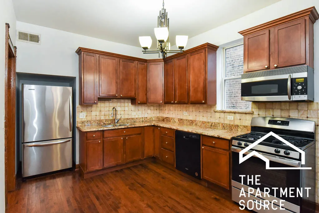 3040 W LOGAN BLVD 60647-Logan Boulevard Apartments-unit#2-Chicago-IL