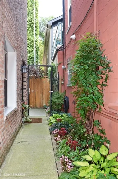 1725 N FERN CT 60614-1725 Coach House-Chicago-IL